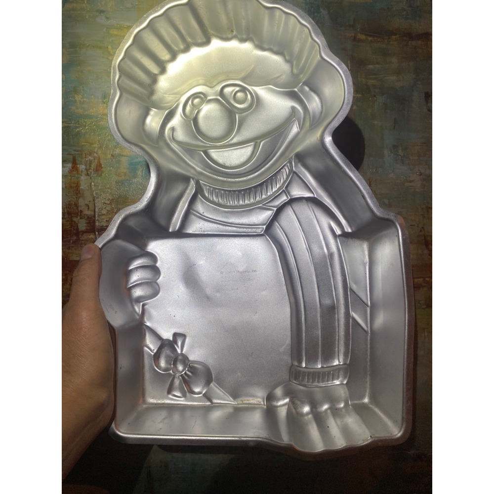 Vintage 1983 Wilton Sesame Street Ernie Muppets Cake Pan 502-3614 Aluminum 14"